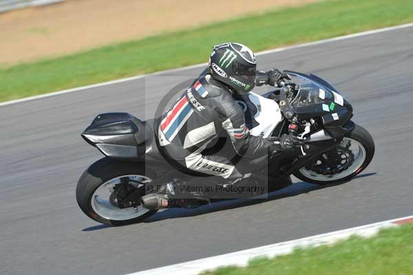 Motorcycle action photographs;Trackday digital images;event digital images;eventdigitalimages;no limits trackday;peter wileman photography;snetterton;snetterton circuit norfolk;snetterton photographs;trackday;trackday photos