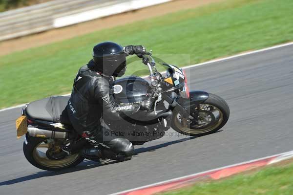 Motorcycle action photographs;Trackday digital images;event digital images;eventdigitalimages;no limits trackday;peter wileman photography;snetterton;snetterton circuit norfolk;snetterton photographs;trackday;trackday photos