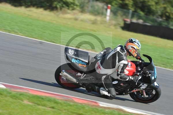 Motorcycle action photographs;Trackday digital images;event digital images;eventdigitalimages;no limits trackday;peter wileman photography;snetterton;snetterton circuit norfolk;snetterton photographs;trackday;trackday photos