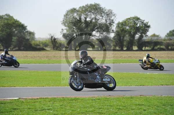 Motorcycle action photographs;Trackday digital images;event digital images;eventdigitalimages;no limits trackday;peter wileman photography;snetterton;snetterton circuit norfolk;snetterton photographs;trackday;trackday photos