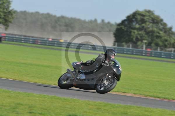 Motorcycle action photographs;Trackday digital images;event digital images;eventdigitalimages;no limits trackday;peter wileman photography;snetterton;snetterton circuit norfolk;snetterton photographs;trackday;trackday photos