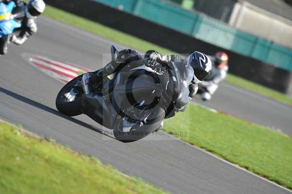 Motorcycle action photographs;Trackday digital images;event digital images;eventdigitalimages;no limits trackday;peter wileman photography;snetterton;snetterton circuit norfolk;snetterton photographs;trackday;trackday photos