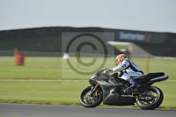 Motorcycle action photographs;Trackday digital images;event digital images;eventdigitalimages;no limits trackday;peter wileman photography;snetterton;snetterton circuit norfolk;snetterton photographs;trackday;trackday photos