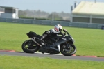 Motorcycle-action-photographs;Trackday-digital-images;event-digital-images;eventdigitalimages;no-limits-trackday;peter-wileman-photography;snetterton;snetterton-circuit-norfolk;snetterton-photographs;trackday;trackday-photos