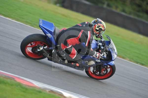 Motorcycle action photographs;Trackday digital images;event digital images;eventdigitalimages;no limits trackday;peter wileman photography;snetterton;snetterton circuit norfolk;snetterton photographs;trackday;trackday photos