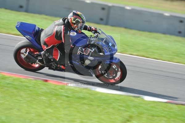 Motorcycle action photographs;Trackday digital images;event digital images;eventdigitalimages;no limits trackday;peter wileman photography;snetterton;snetterton circuit norfolk;snetterton photographs;trackday;trackday photos