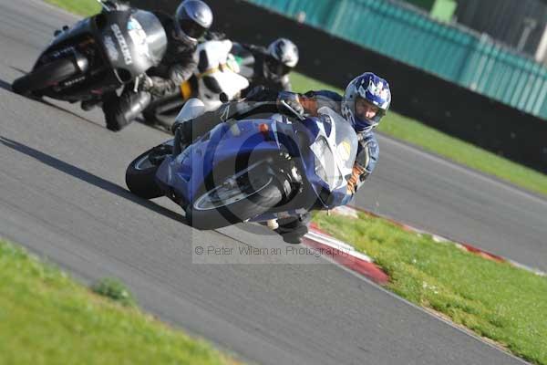 Motorcycle action photographs;Trackday digital images;event digital images;eventdigitalimages;no limits trackday;peter wileman photography;snetterton;snetterton circuit norfolk;snetterton photographs;trackday;trackday photos