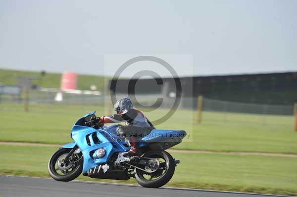 Motorcycle action photographs;Trackday digital images;event digital images;eventdigitalimages;no limits trackday;peter wileman photography;snetterton;snetterton circuit norfolk;snetterton photographs;trackday;trackday photos