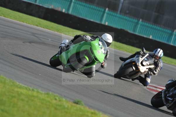 Motorcycle action photographs;Trackday digital images;event digital images;eventdigitalimages;no limits trackday;peter wileman photography;snetterton;snetterton circuit norfolk;snetterton photographs;trackday;trackday photos