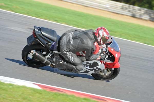 Motorcycle action photographs;Trackday digital images;event digital images;eventdigitalimages;no limits trackday;peter wileman photography;snetterton;snetterton circuit norfolk;snetterton photographs;trackday;trackday photos