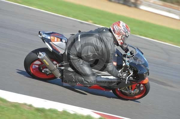 Motorcycle action photographs;Trackday digital images;event digital images;eventdigitalimages;no limits trackday;peter wileman photography;snetterton;snetterton circuit norfolk;snetterton photographs;trackday;trackday photos