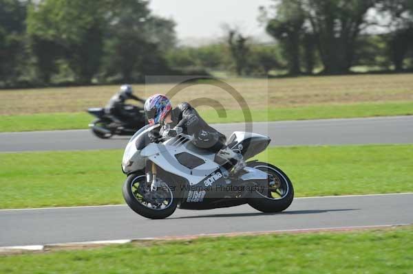 Motorcycle action photographs;Trackday digital images;event digital images;eventdigitalimages;no limits trackday;peter wileman photography;snetterton;snetterton circuit norfolk;snetterton photographs;trackday;trackday photos