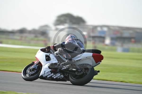 Motorcycle action photographs;Trackday digital images;event digital images;eventdigitalimages;no limits trackday;peter wileman photography;snetterton;snetterton circuit norfolk;snetterton photographs;trackday;trackday photos