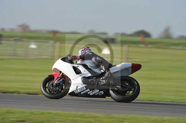 Motorcycle action photographs;Trackday digital images;event digital images;eventdigitalimages;no limits trackday;peter wileman photography;snetterton;snetterton circuit norfolk;snetterton photographs;trackday;trackday photos