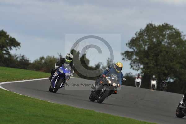 Motorcycle action photographs;Trackday digital images;event digital images;eventdigitalimages;no limits trackday;peter wileman photography;snetterton;snetterton circuit norfolk;snetterton photographs;trackday;trackday photos