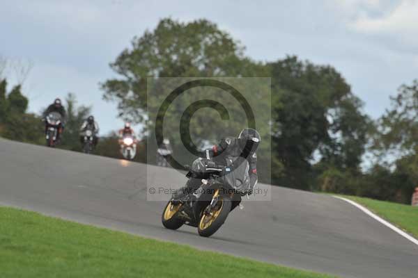 Motorcycle action photographs;Trackday digital images;event digital images;eventdigitalimages;no limits trackday;peter wileman photography;snetterton;snetterton circuit norfolk;snetterton photographs;trackday;trackday photos