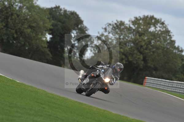 Motorcycle action photographs;Trackday digital images;event digital images;eventdigitalimages;no limits trackday;peter wileman photography;snetterton;snetterton circuit norfolk;snetterton photographs;trackday;trackday photos