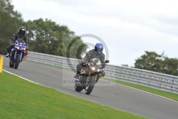 Motorcycle action photographs;Trackday digital images;event digital images;eventdigitalimages;no limits trackday;peter wileman photography;snetterton;snetterton circuit norfolk;snetterton photographs;trackday;trackday photos