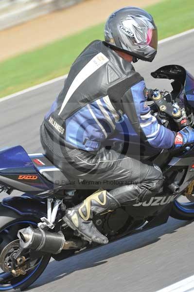 Motorcycle action photographs;Trackday digital images;event digital images;eventdigitalimages;no limits trackday;peter wileman photography;snetterton;snetterton circuit norfolk;snetterton photographs;trackday;trackday photos