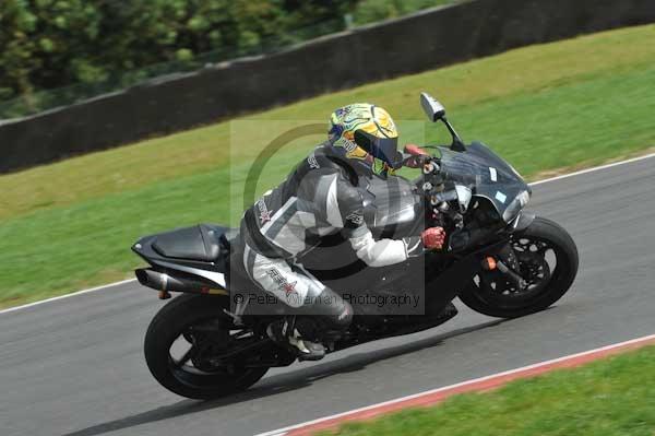 Motorcycle action photographs;Trackday digital images;event digital images;eventdigitalimages;no limits trackday;peter wileman photography;snetterton;snetterton circuit norfolk;snetterton photographs;trackday;trackday photos