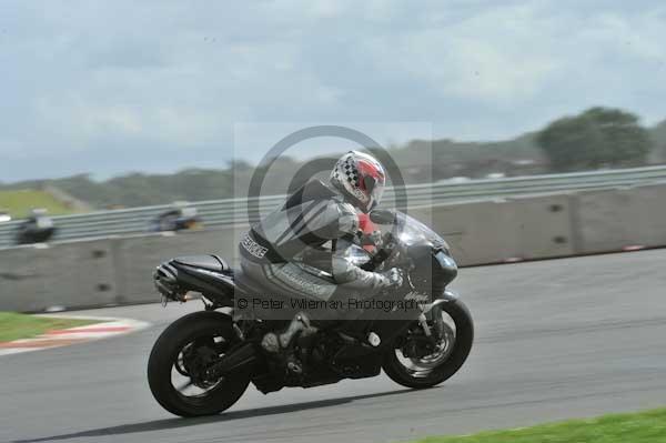 Motorcycle action photographs;Trackday digital images;event digital images;eventdigitalimages;no limits trackday;peter wileman photography;snetterton;snetterton circuit norfolk;snetterton photographs;trackday;trackday photos