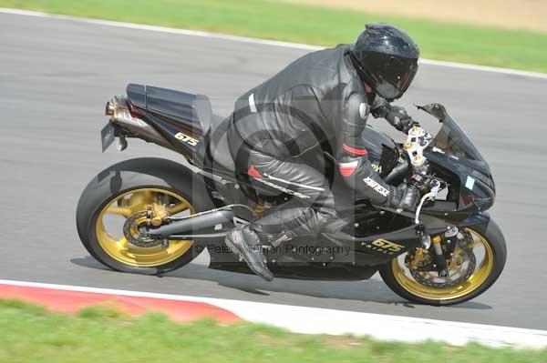 Motorcycle action photographs;Trackday digital images;event digital images;eventdigitalimages;no limits trackday;peter wileman photography;snetterton;snetterton circuit norfolk;snetterton photographs;trackday;trackday photos