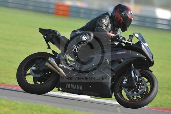 Motorcycle action photographs;Trackday digital images;event digital images;eventdigitalimages;no limits trackday;peter wileman photography;snetterton;snetterton circuit norfolk;snetterton photographs;trackday;trackday photos