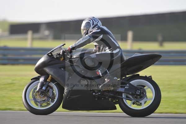 Motorcycle action photographs;Trackday digital images;event digital images;eventdigitalimages;no limits trackday;peter wileman photography;snetterton;snetterton circuit norfolk;snetterton photographs;trackday;trackday photos