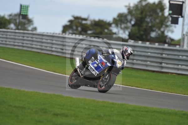 Motorcycle action photographs;Trackday digital images;event digital images;eventdigitalimages;no limits trackday;peter wileman photography;snetterton;snetterton circuit norfolk;snetterton photographs;trackday;trackday photos