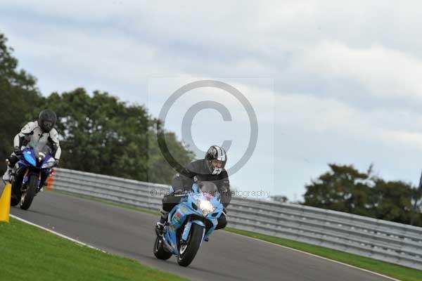 Motorcycle action photographs;Trackday digital images;event digital images;eventdigitalimages;no limits trackday;peter wileman photography;snetterton;snetterton circuit norfolk;snetterton photographs;trackday;trackday photos