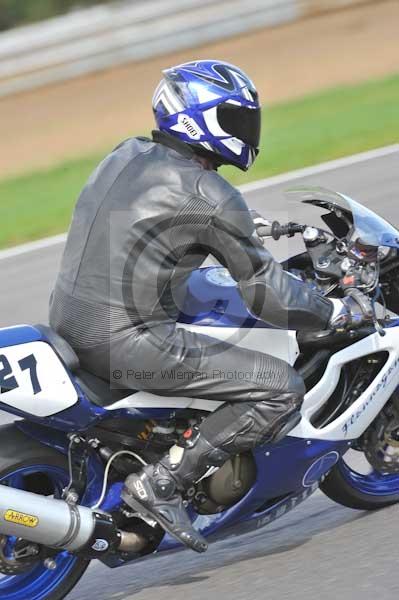 Motorcycle action photographs;Trackday digital images;event digital images;eventdigitalimages;no limits trackday;peter wileman photography;snetterton;snetterton circuit norfolk;snetterton photographs;trackday;trackday photos