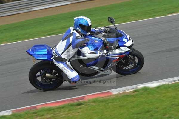 Motorcycle action photographs;Trackday digital images;event digital images;eventdigitalimages;no limits trackday;peter wileman photography;snetterton;snetterton circuit norfolk;snetterton photographs;trackday;trackday photos