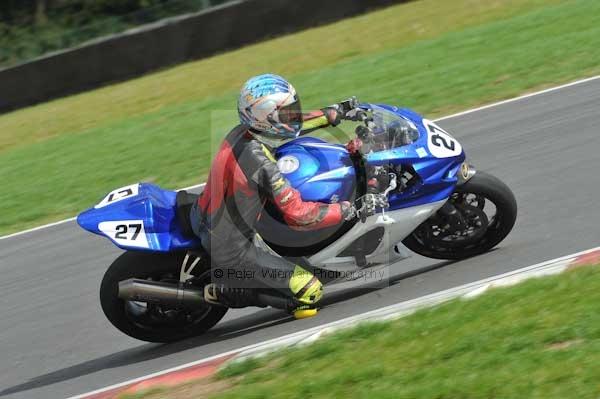 Motorcycle action photographs;Trackday digital images;event digital images;eventdigitalimages;no limits trackday;peter wileman photography;snetterton;snetterton circuit norfolk;snetterton photographs;trackday;trackday photos