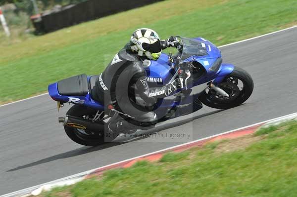 Motorcycle action photographs;Trackday digital images;event digital images;eventdigitalimages;no limits trackday;peter wileman photography;snetterton;snetterton circuit norfolk;snetterton photographs;trackday;trackday photos