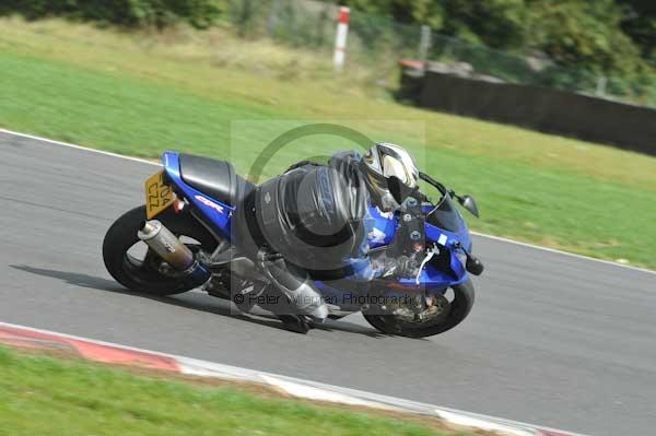 Motorcycle action photographs;Trackday digital images;event digital images;eventdigitalimages;no limits trackday;peter wileman photography;snetterton;snetterton circuit norfolk;snetterton photographs;trackday;trackday photos