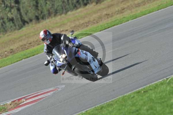 Motorcycle action photographs;Trackday digital images;event digital images;eventdigitalimages;no limits trackday;peter wileman photography;snetterton;snetterton circuit norfolk;snetterton photographs;trackday;trackday photos