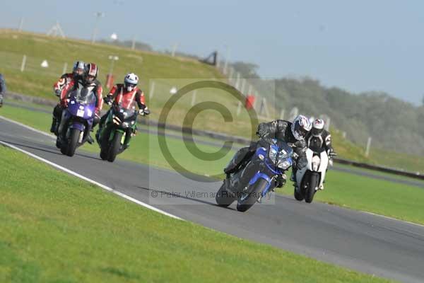 Motorcycle action photographs;Trackday digital images;event digital images;eventdigitalimages;no limits trackday;peter wileman photography;snetterton;snetterton circuit norfolk;snetterton photographs;trackday;trackday photos