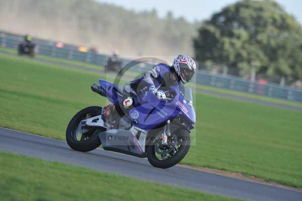 Motorcycle action photographs;Trackday digital images;event digital images;eventdigitalimages;no limits trackday;peter wileman photography;snetterton;snetterton circuit norfolk;snetterton photographs;trackday;trackday photos