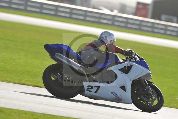 Motorcycle action photographs;Trackday digital images;event digital images;eventdigitalimages;no limits trackday;peter wileman photography;snetterton;snetterton circuit norfolk;snetterton photographs;trackday;trackday photos