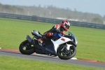 Motorcycle-action-photographs;Trackday-digital-images;event-digital-images;eventdigitalimages;no-limits-trackday;peter-wileman-photography;snetterton;snetterton-circuit-norfolk;snetterton-photographs;trackday;trackday-photos