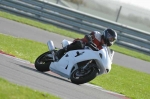 Motorcycle-action-photographs;Trackday-digital-images;event-digital-images;eventdigitalimages;no-limits-trackday;peter-wileman-photography;snetterton;snetterton-circuit-norfolk;snetterton-photographs;trackday;trackday-photos