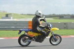 Motorcycle-action-photographs;Trackday-digital-images;event-digital-images;eventdigitalimages;no-limits-trackday;peter-wileman-photography;snetterton;snetterton-circuit-norfolk;snetterton-photographs;trackday;trackday-photos