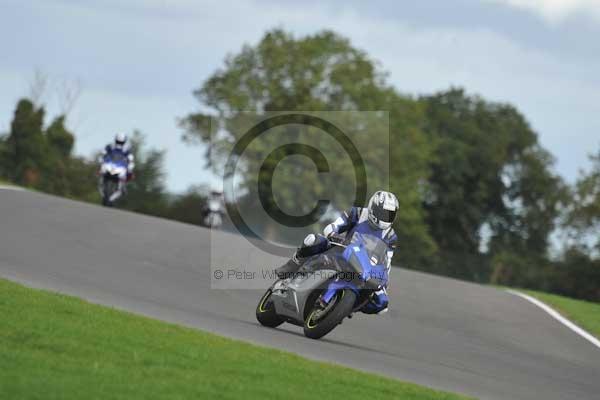 Motorcycle action photographs;Trackday digital images;event digital images;eventdigitalimages;no limits trackday;peter wileman photography;snetterton;snetterton circuit norfolk;snetterton photographs;trackday;trackday photos