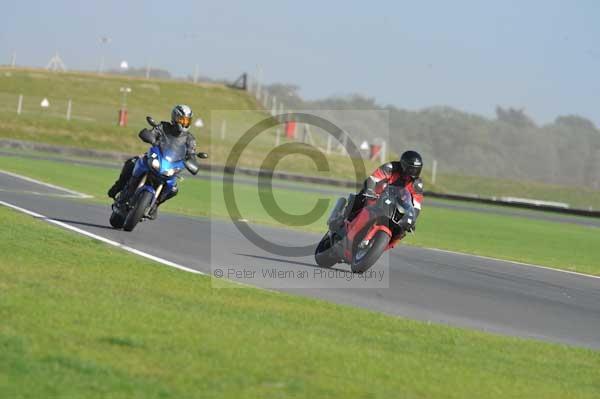 Motorcycle action photographs;Trackday digital images;event digital images;eventdigitalimages;no limits trackday;peter wileman photography;snetterton;snetterton circuit norfolk;snetterton photographs;trackday;trackday photos