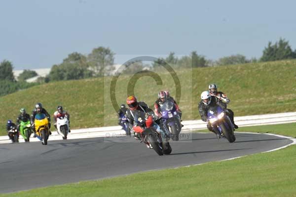 Motorcycle action photographs;Trackday digital images;event digital images;eventdigitalimages;no limits trackday;peter wileman photography;snetterton;snetterton circuit norfolk;snetterton photographs;trackday;trackday photos