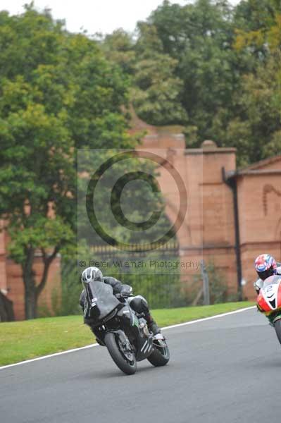 Motorcycle action photographs;Trackday digital images;event digital images;eventdigitalimages;no limits trackday;oulton park;oulton park circuit cheshire;oulton park photographs;peter wileman photography;trackday;trackday photos