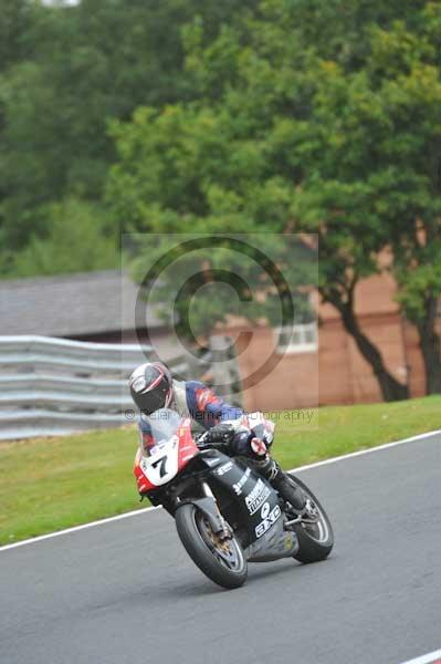 Motorcycle action photographs;Trackday digital images;event digital images;eventdigitalimages;no limits trackday;oulton park;oulton park circuit cheshire;oulton park photographs;peter wileman photography;trackday;trackday photos