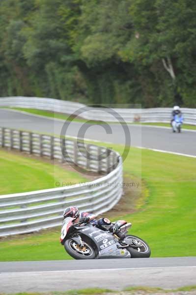 Motorcycle action photographs;Trackday digital images;event digital images;eventdigitalimages;no limits trackday;oulton park;oulton park circuit cheshire;oulton park photographs;peter wileman photography;trackday;trackday photos