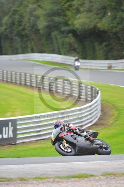 Motorcycle action photographs;Trackday digital images;event digital images;eventdigitalimages;no limits trackday;oulton park;oulton park circuit cheshire;oulton park photographs;peter wileman photography;trackday;trackday photos