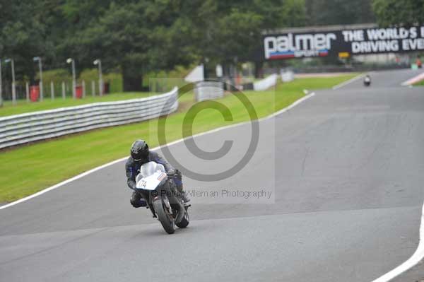 Motorcycle action photographs;Trackday digital images;event digital images;eventdigitalimages;no limits trackday;oulton park;oulton park circuit cheshire;oulton park photographs;peter wileman photography;trackday;trackday photos